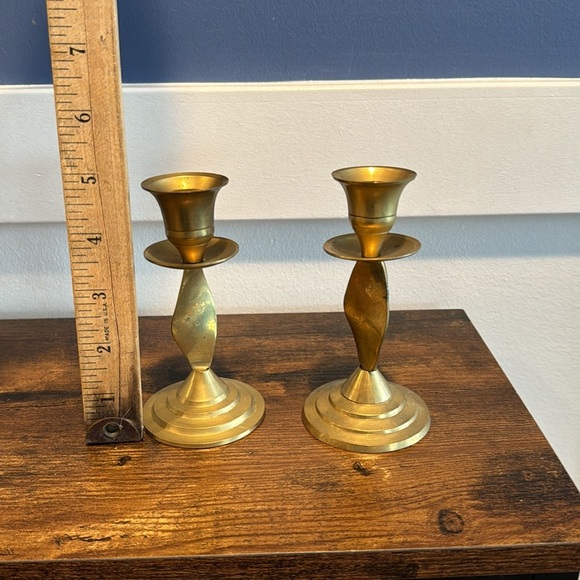1970s Pair Of Vintage Brass Gold Twisted Candlestick Holders - Picture 4 of 6